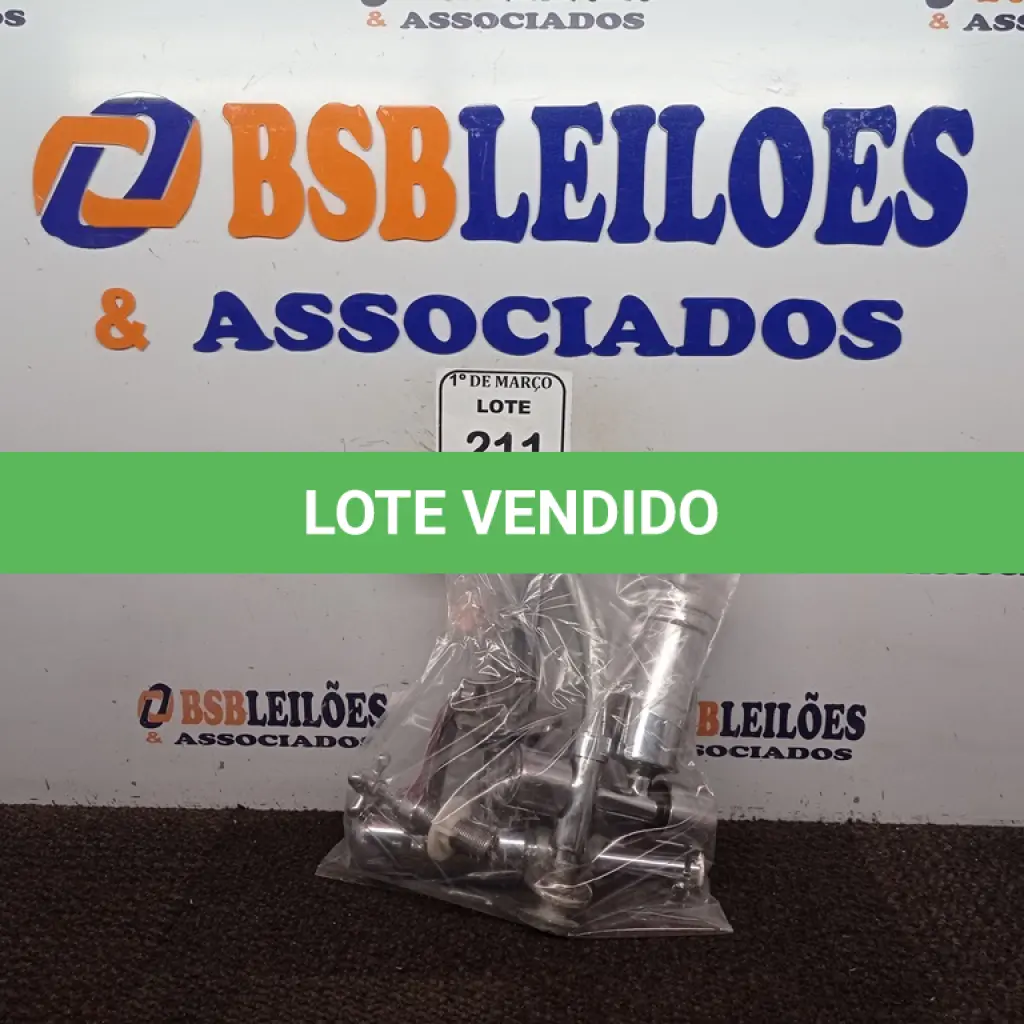 LOTE 211