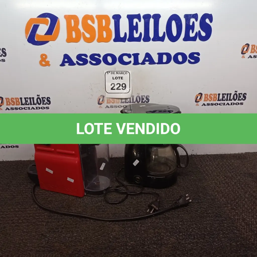 LOTE 229