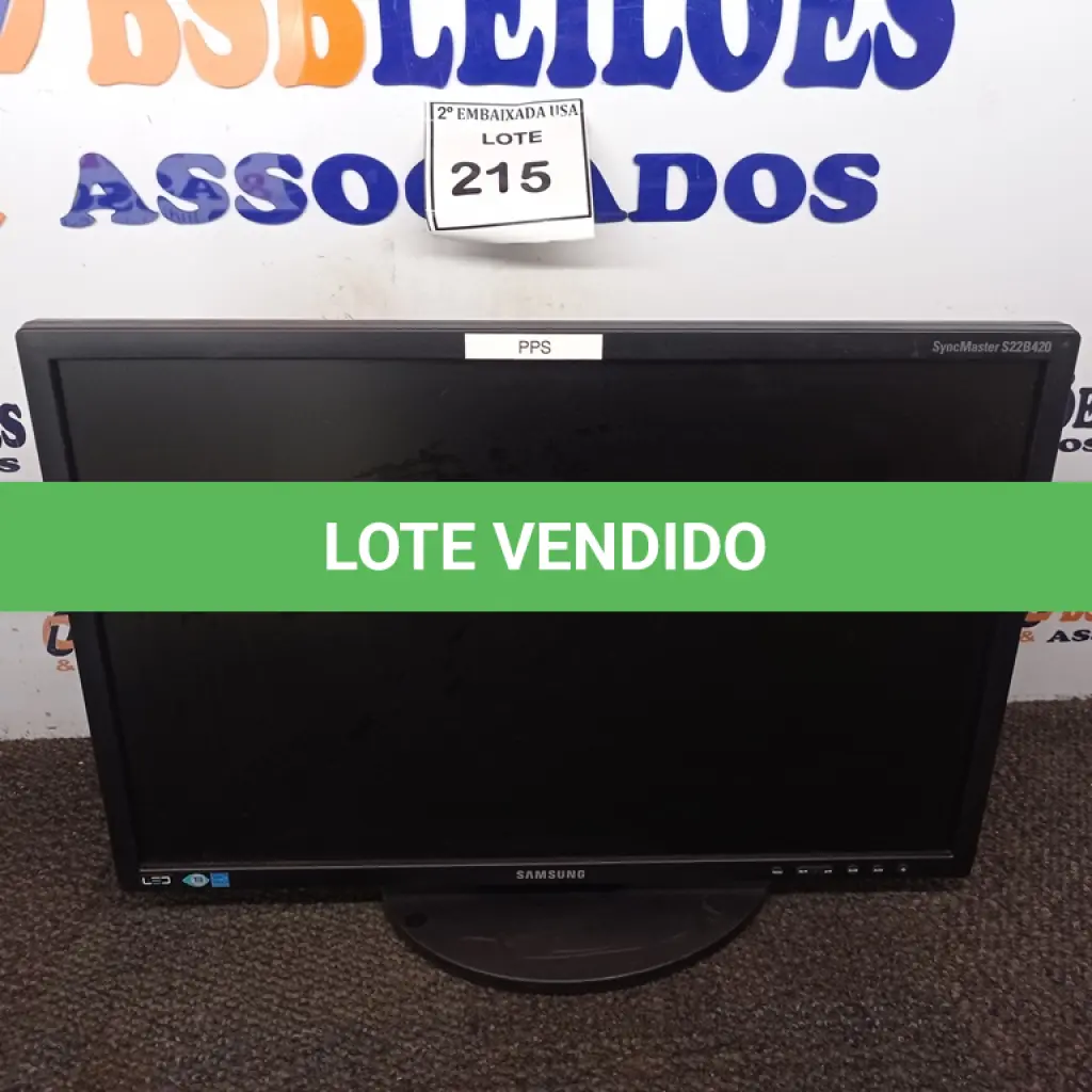 LOTE 215