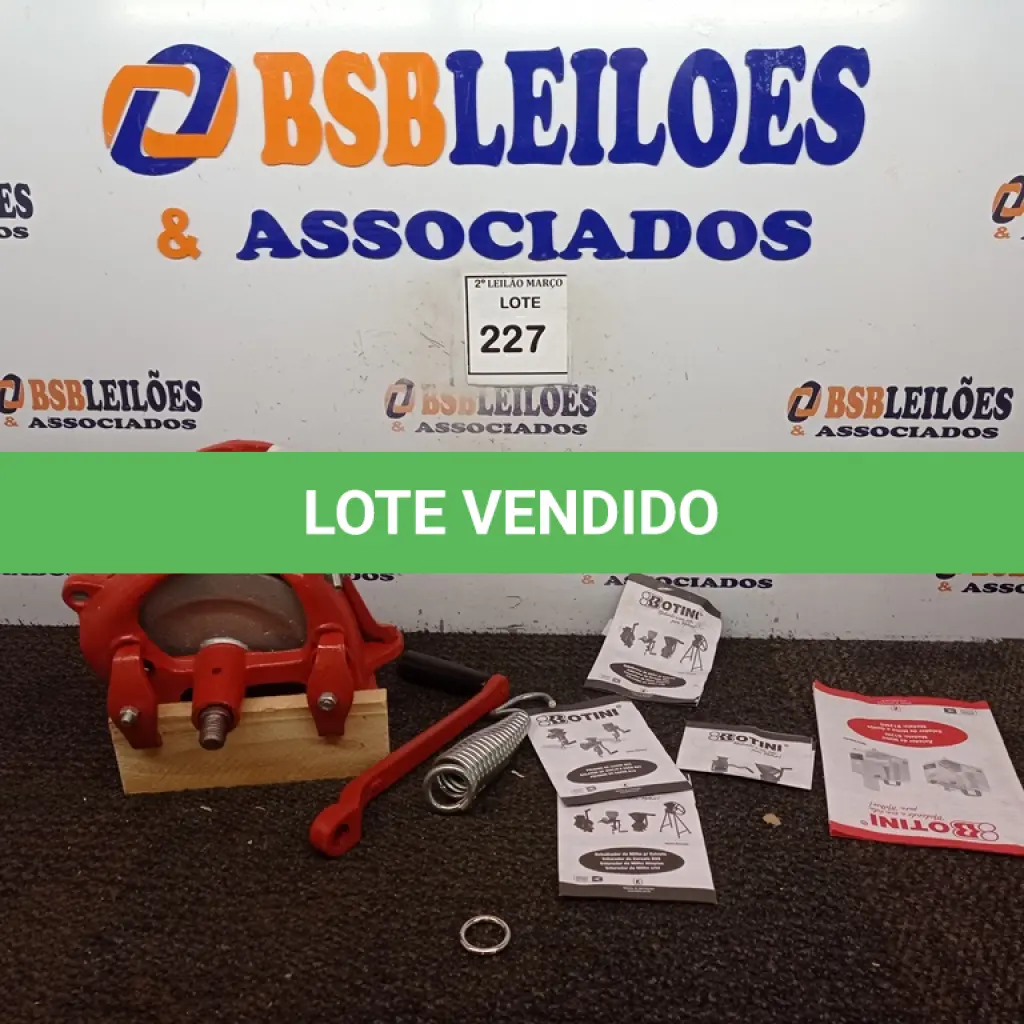 LOTE 227