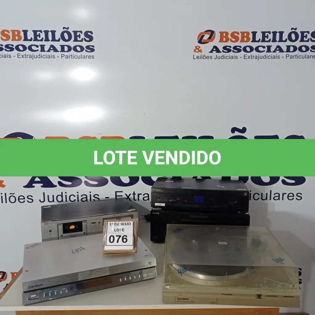 LOTE 076