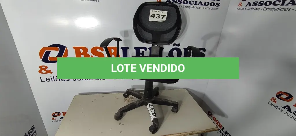 LOTE 437