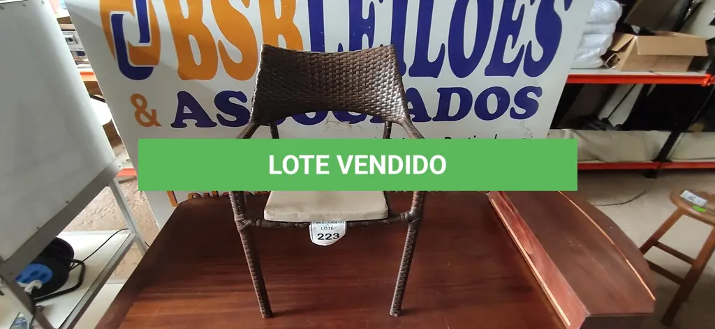 LOTE 223