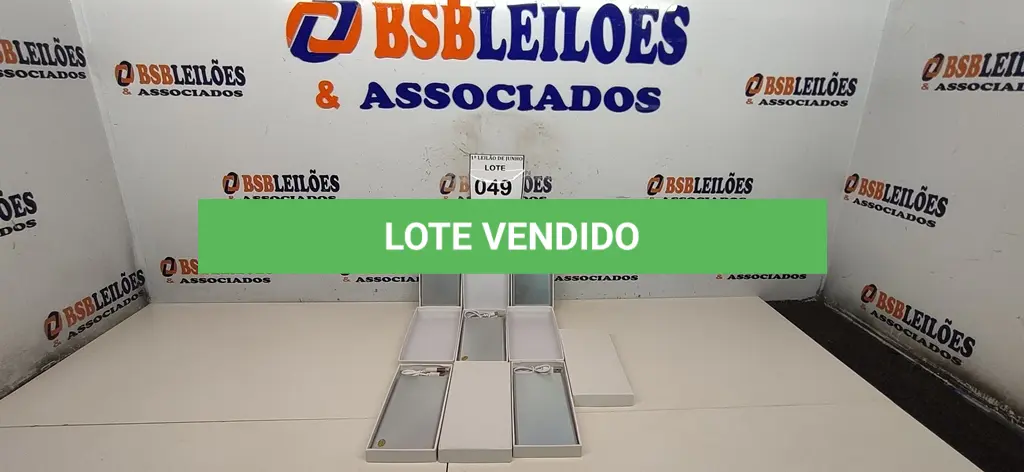 LOTE 049
