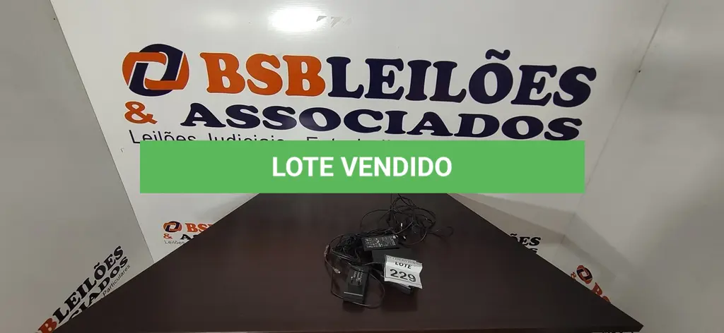 LOTE 229