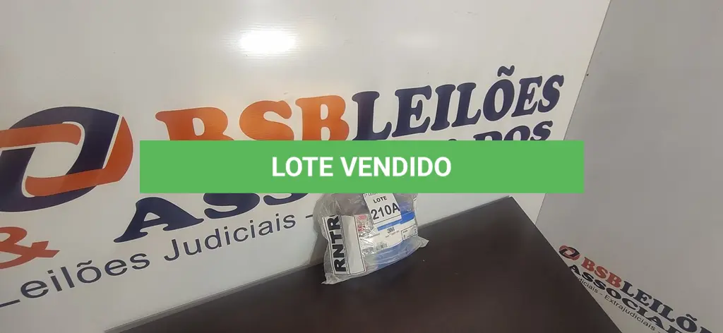 LOTE 210