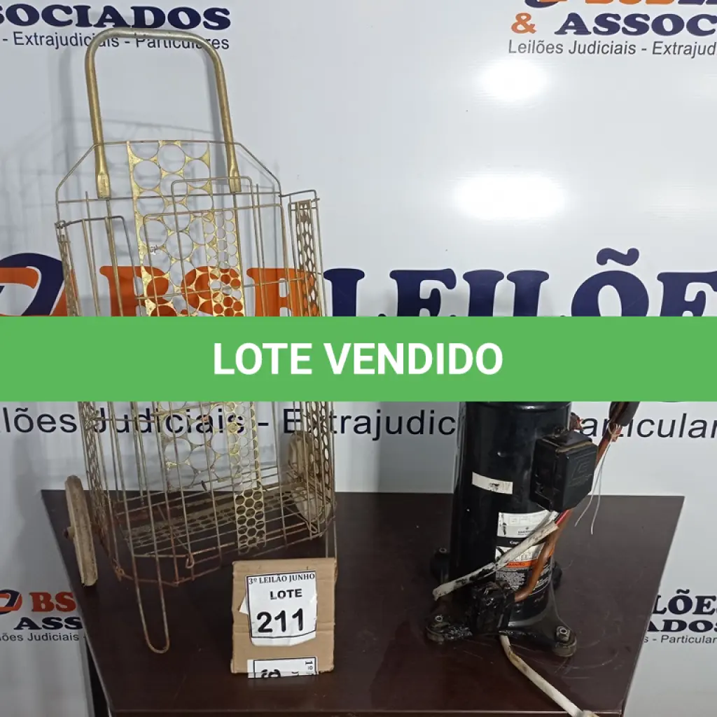 LOTE 211
