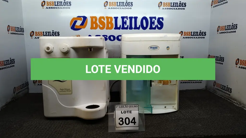 LOTE 304