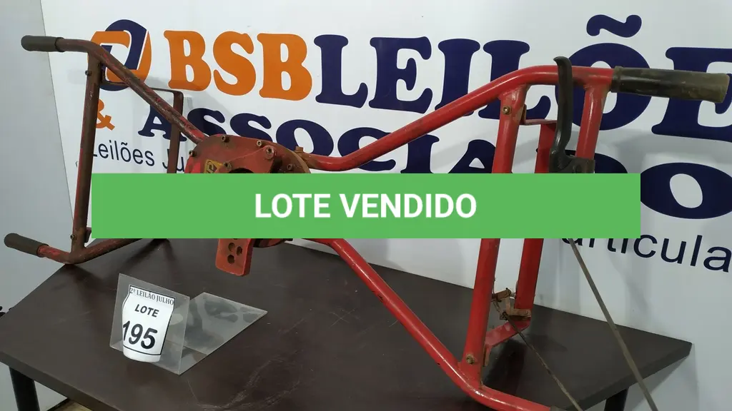 LOTE 195
