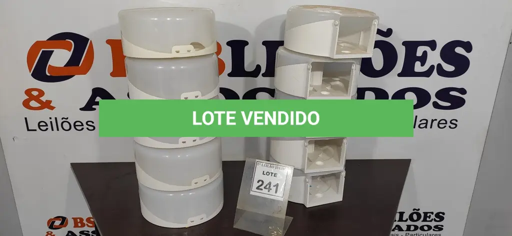 LOTE 241