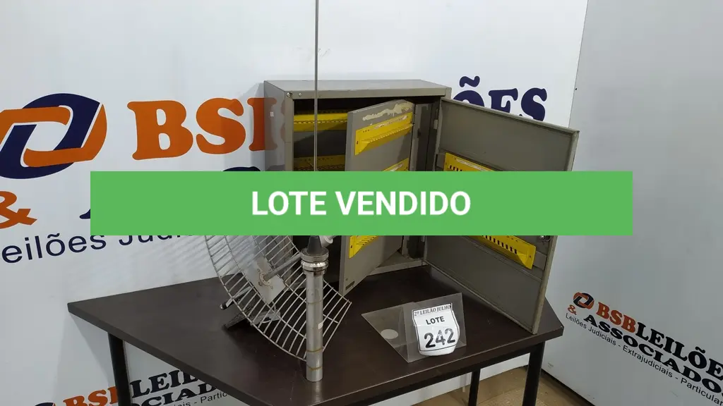 LOTE 242