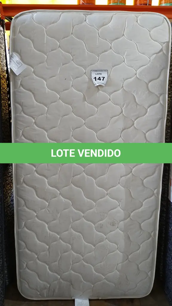 LOTE 147