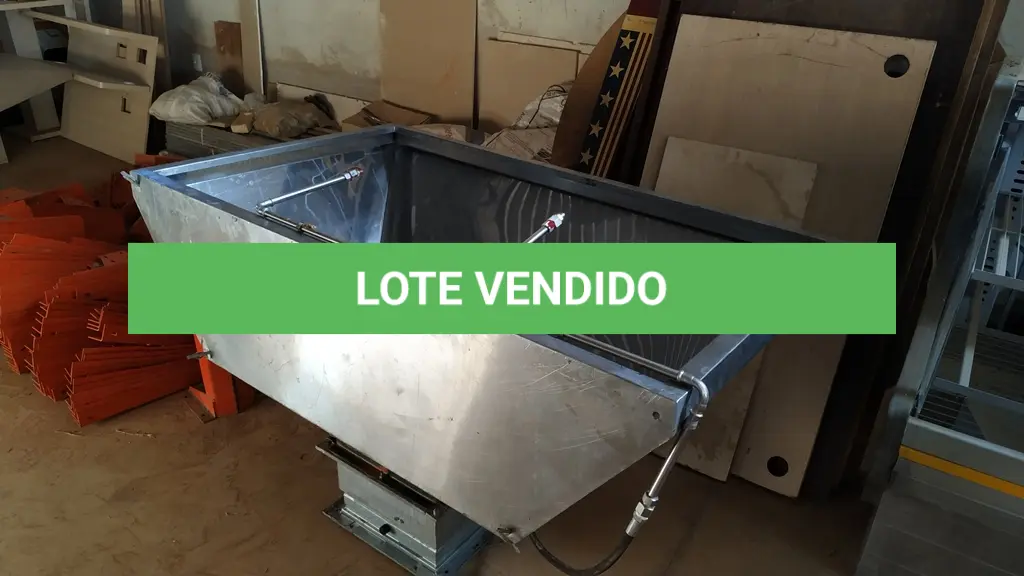 LOTE 413