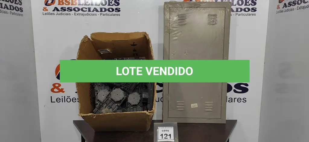 LOTE 121