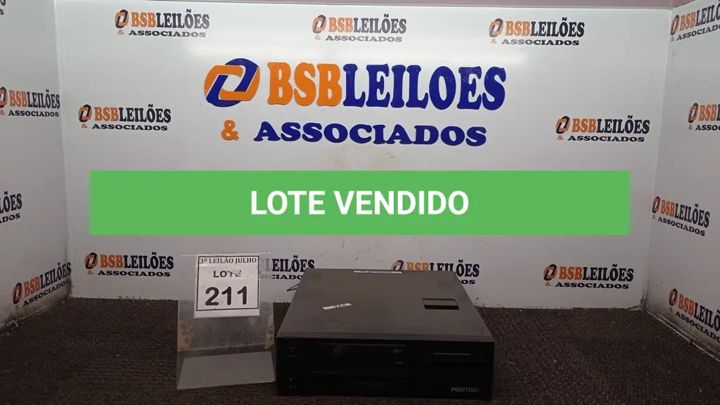LOTE 211
