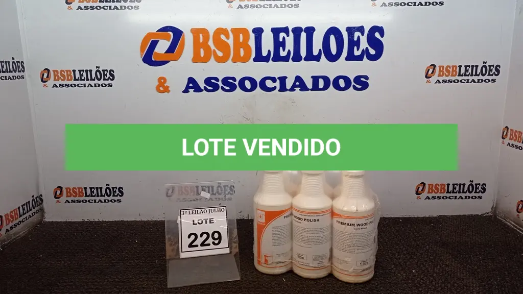 LOTE 229