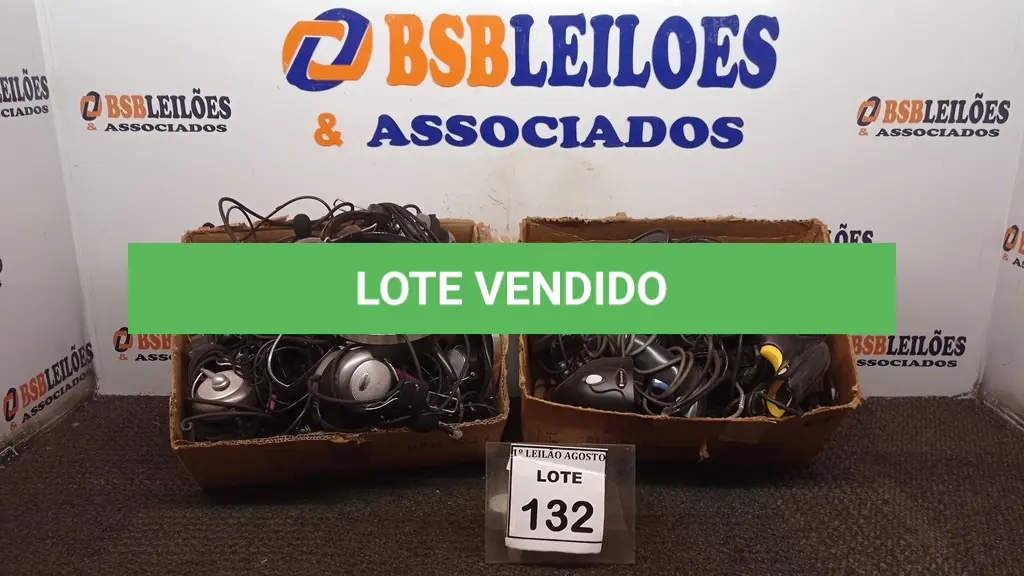 LOTE 132