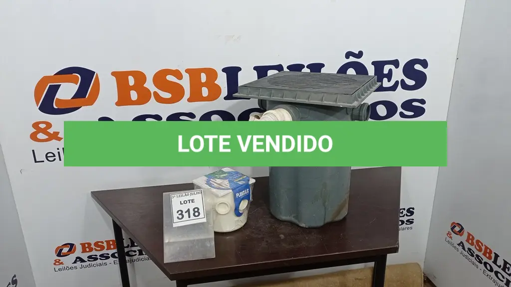 LOTE 318