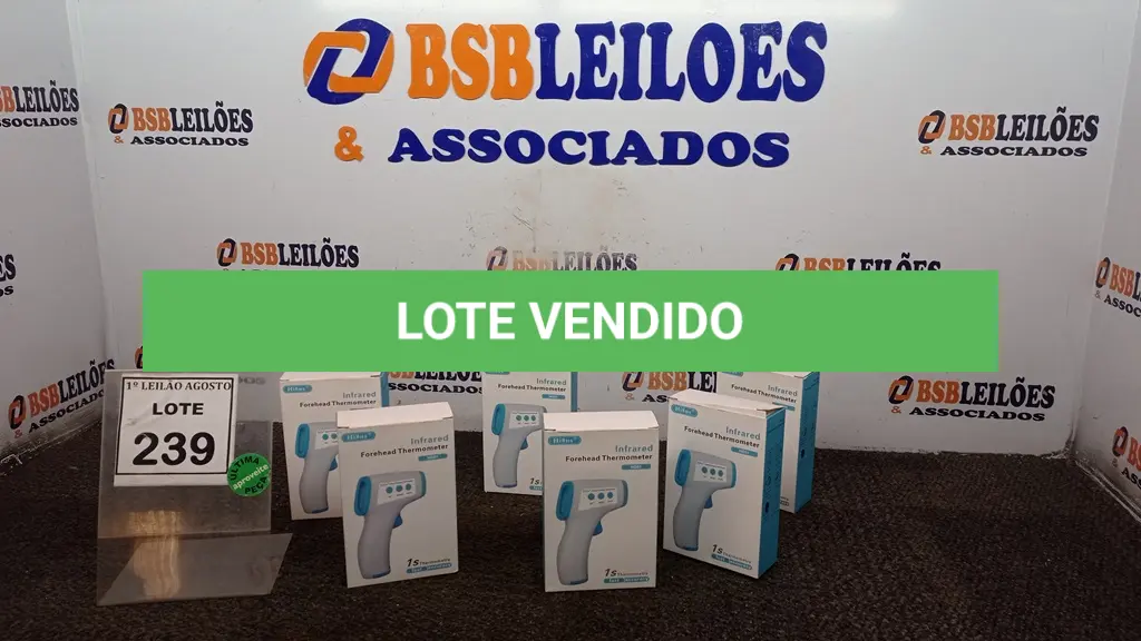LOTE 239