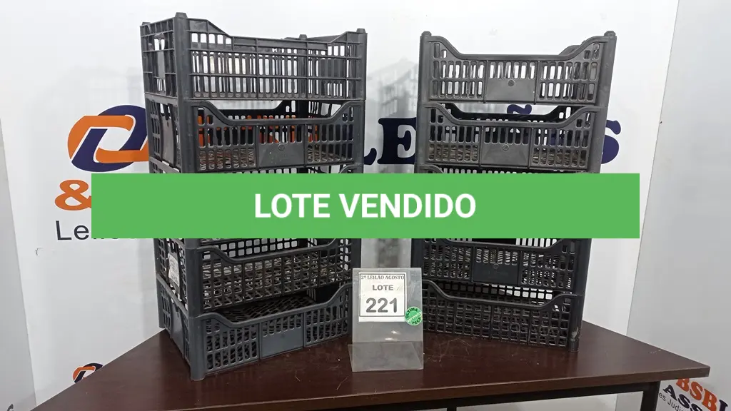 LOTE 221