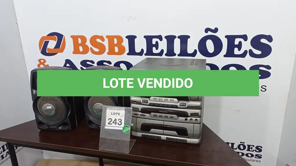 LOTE 243