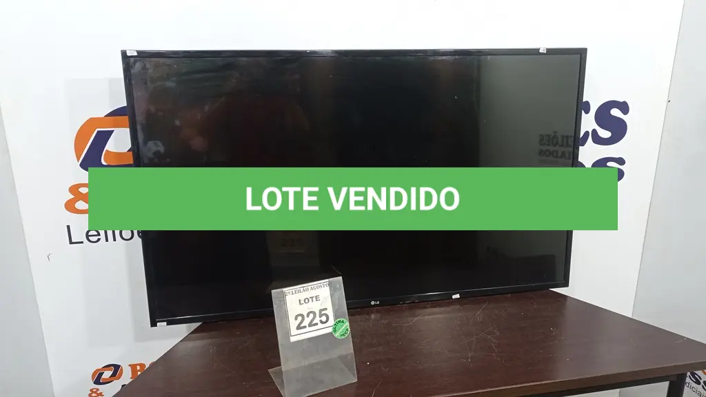 LOTE 225
