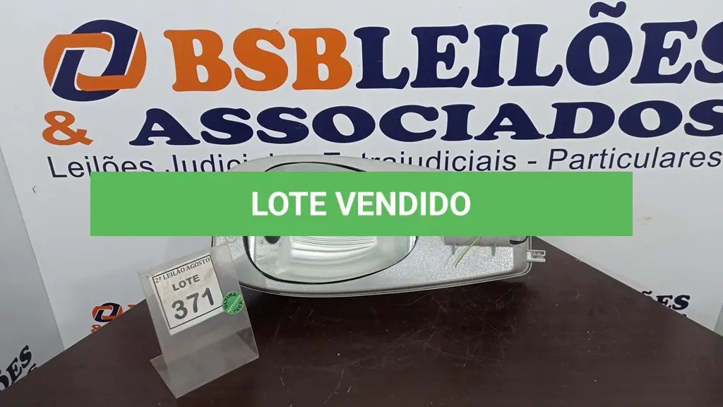 LOTE 371