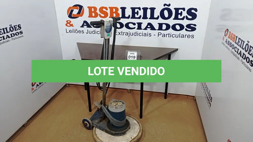LOTE 019