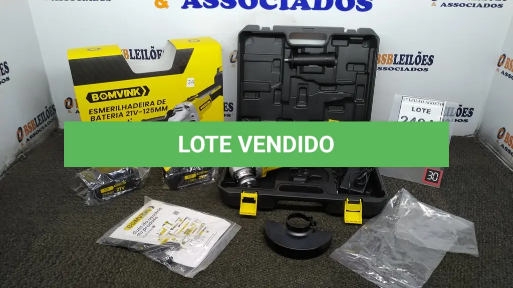 LOTE 240