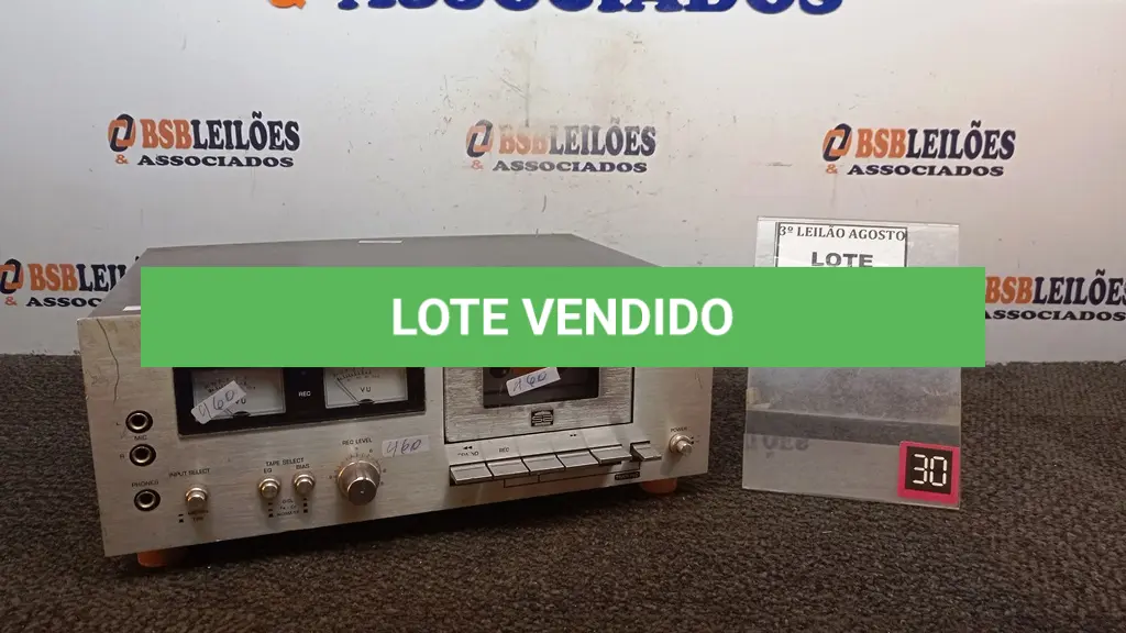 LOTE 029