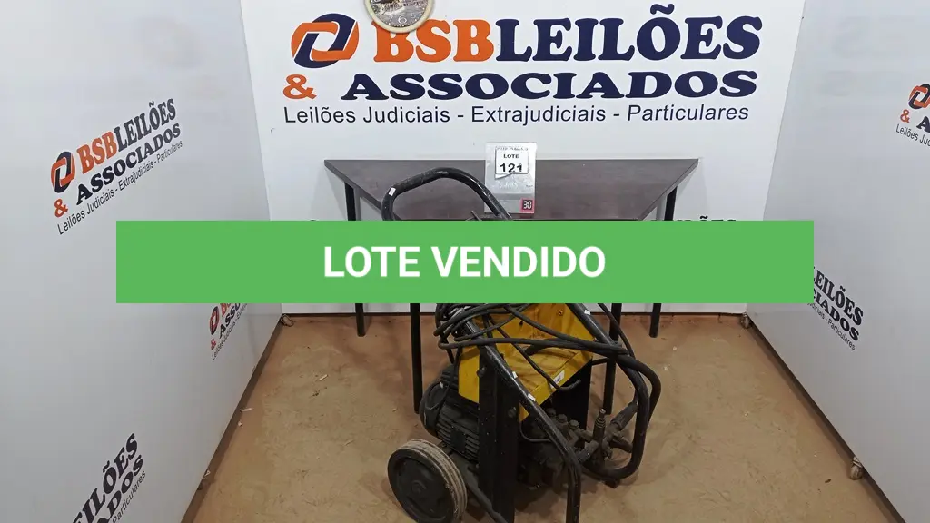 LOTE 121