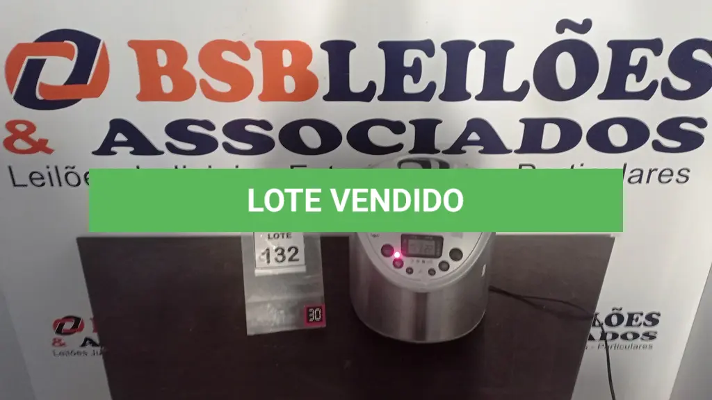 LOTE 132