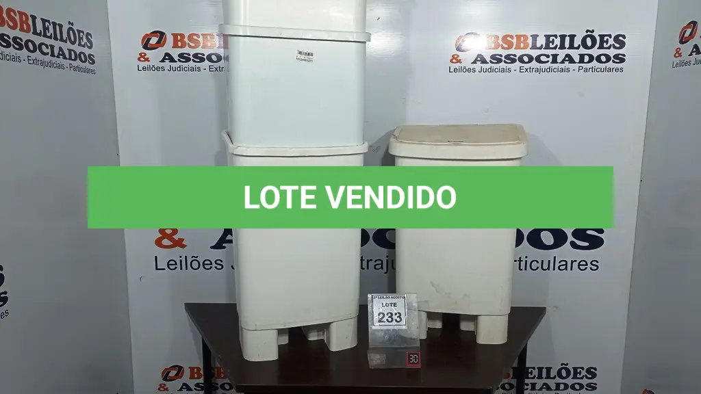 LOTE 233