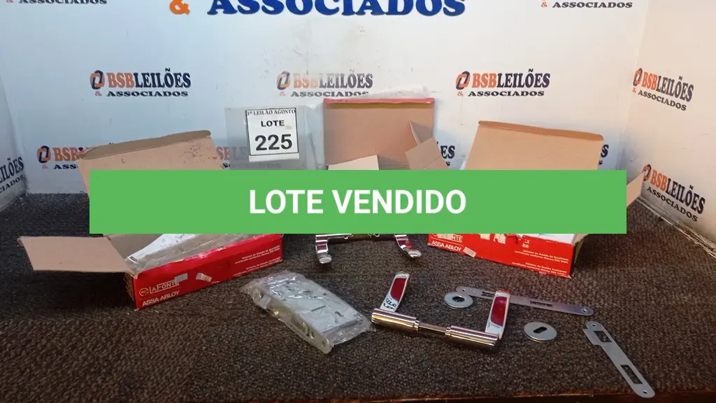 LOTE 225