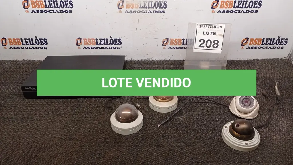 LOTE 208