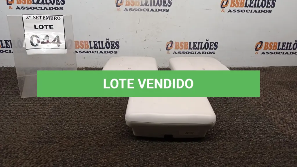 LOTE 044