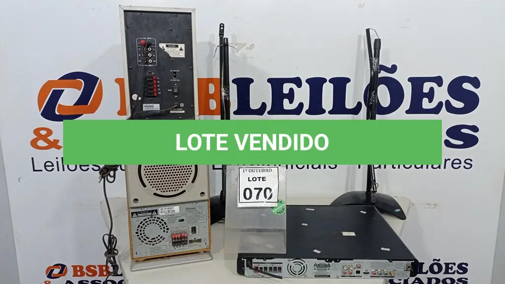 LOTE 070