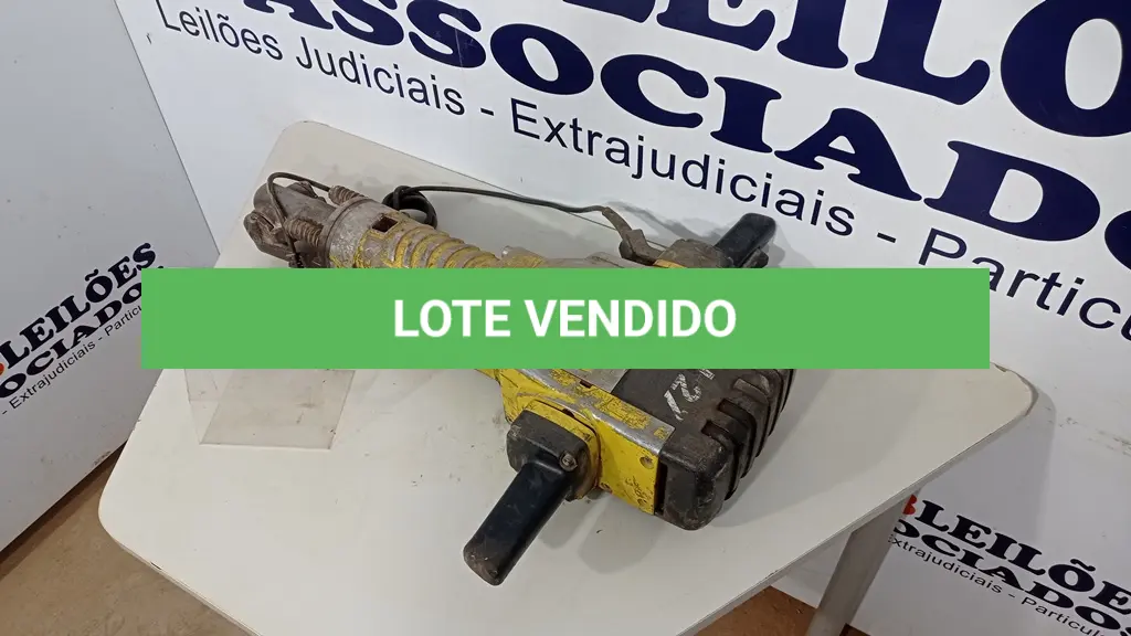 LOTE 157