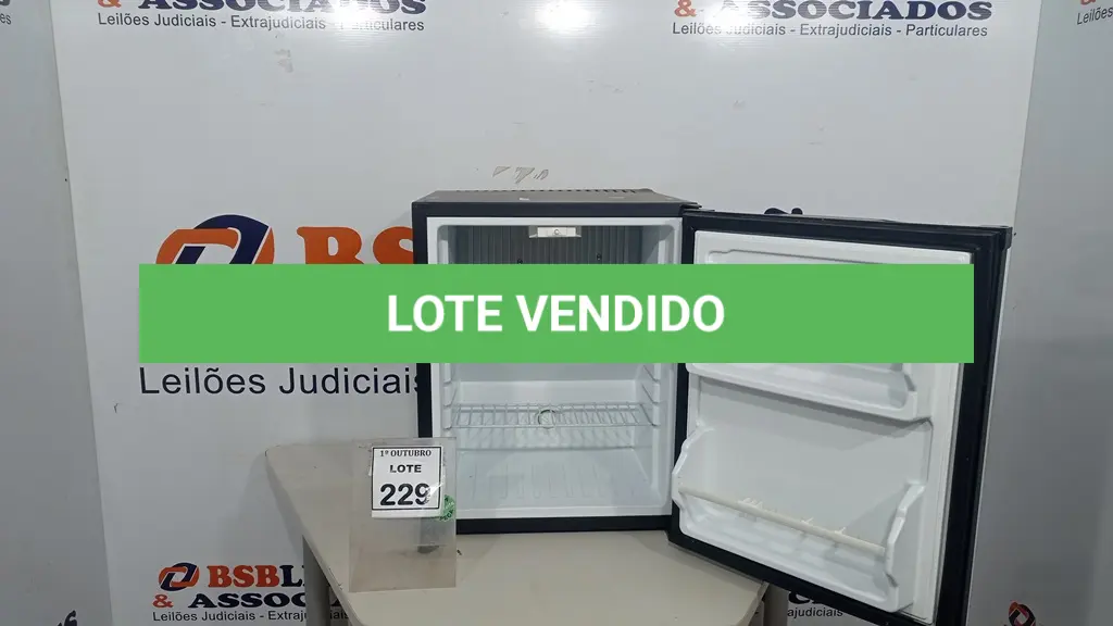 LOTE 229