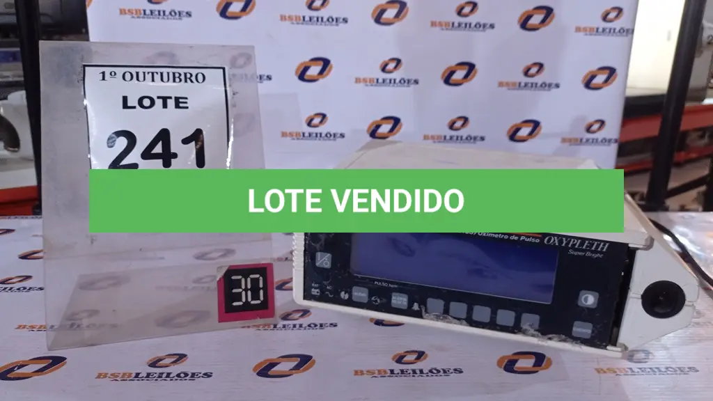 LOTE 241