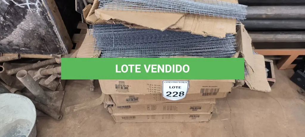 LOTE 228
