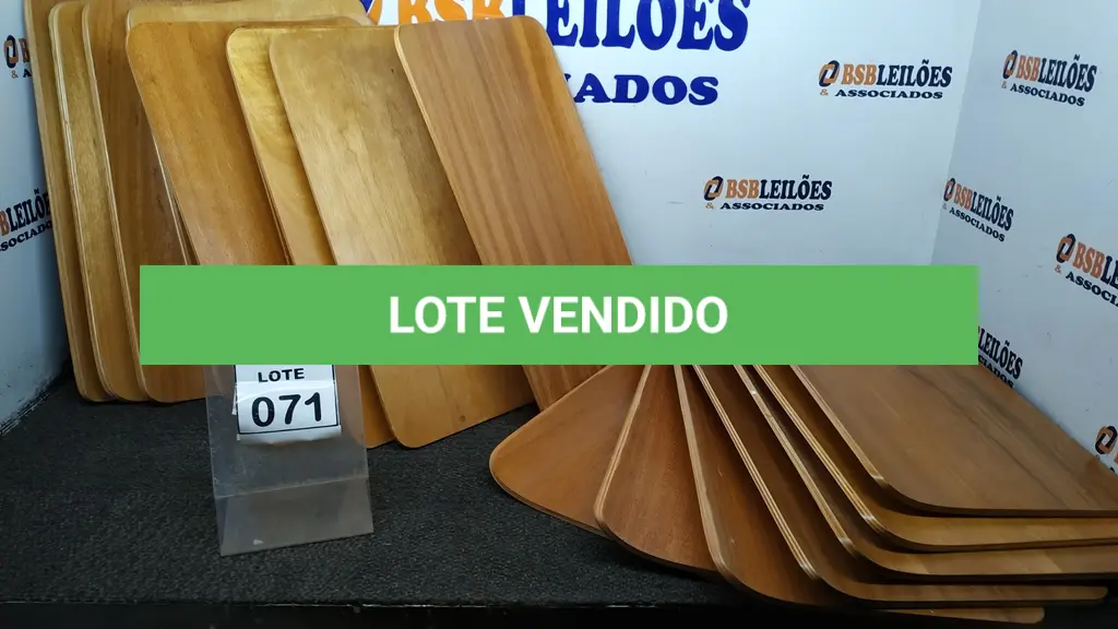 LOTE 071