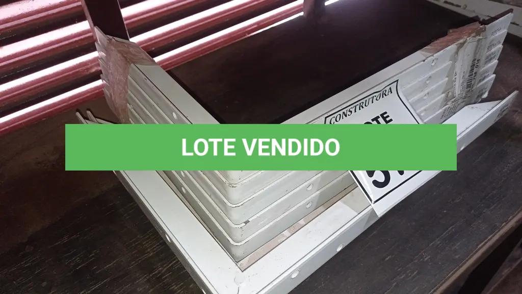 LOTE 570