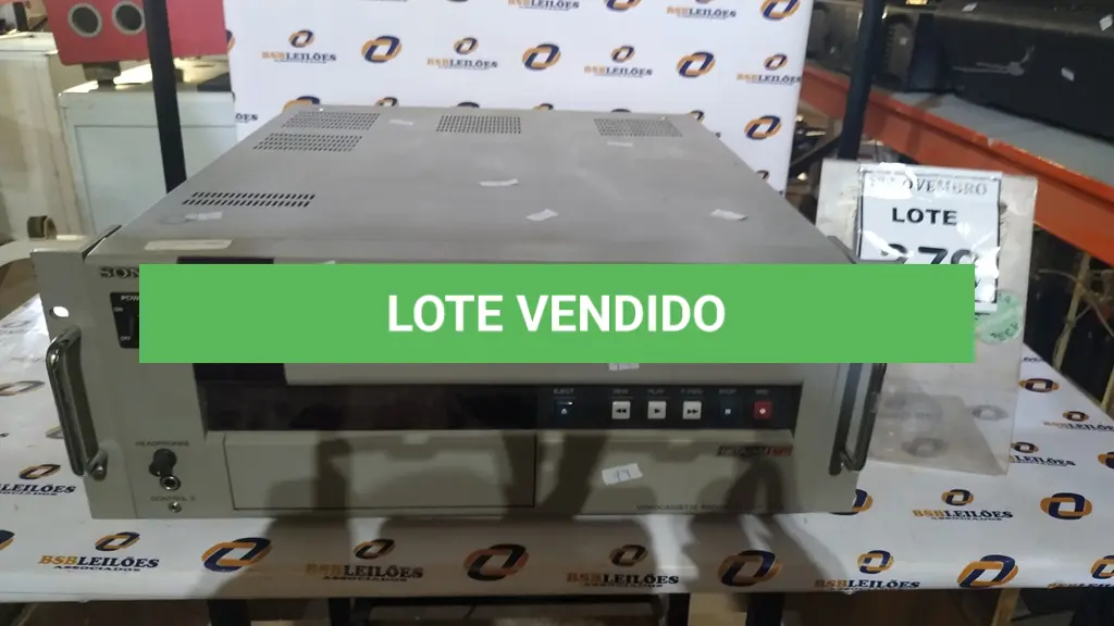 LOTE 379