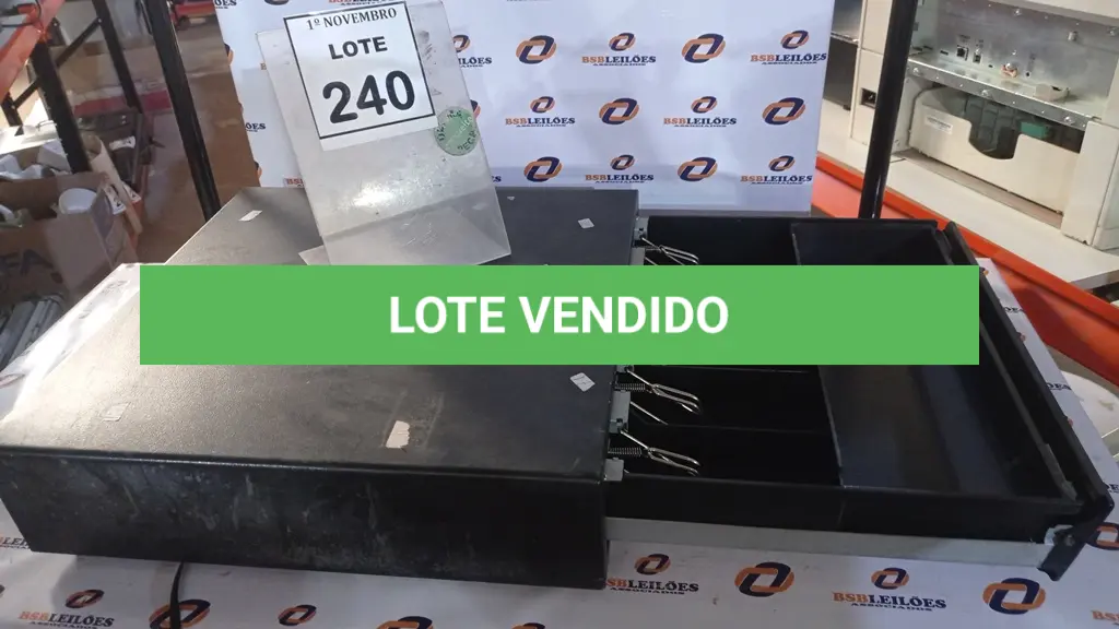 LOTE 240