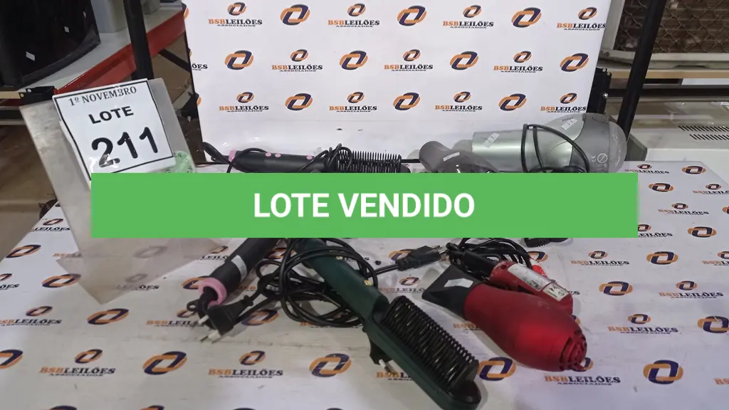 LOTE 211