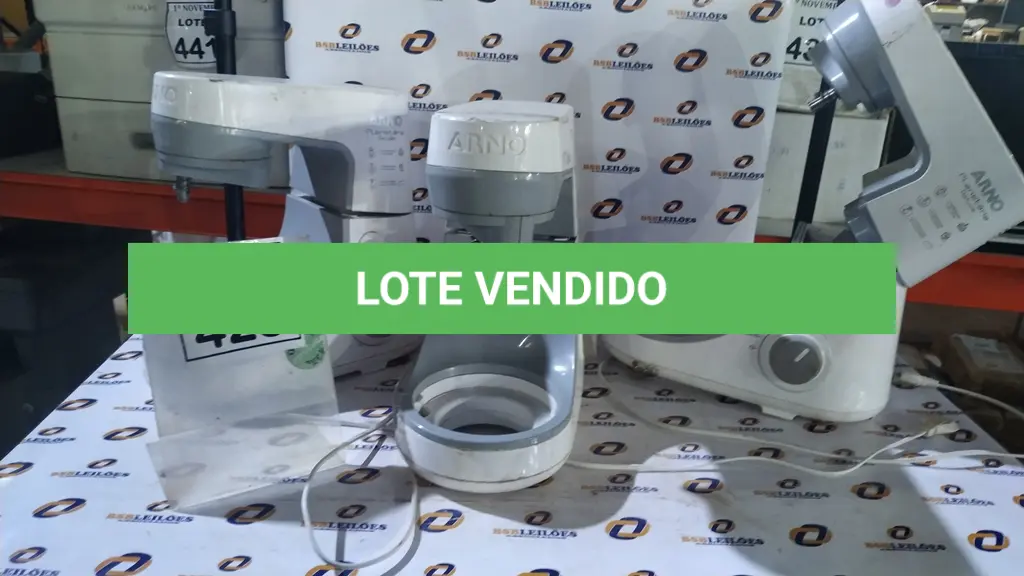 LOTE 428