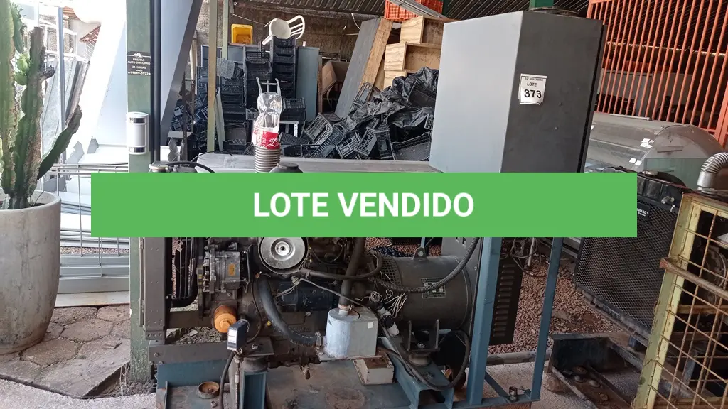 LOTE 373