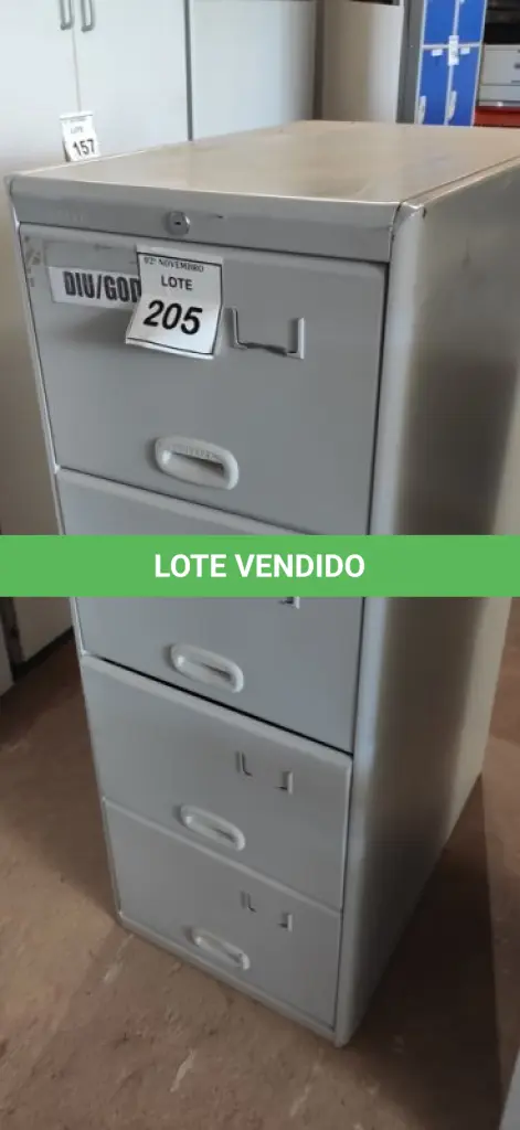 LOTE 205