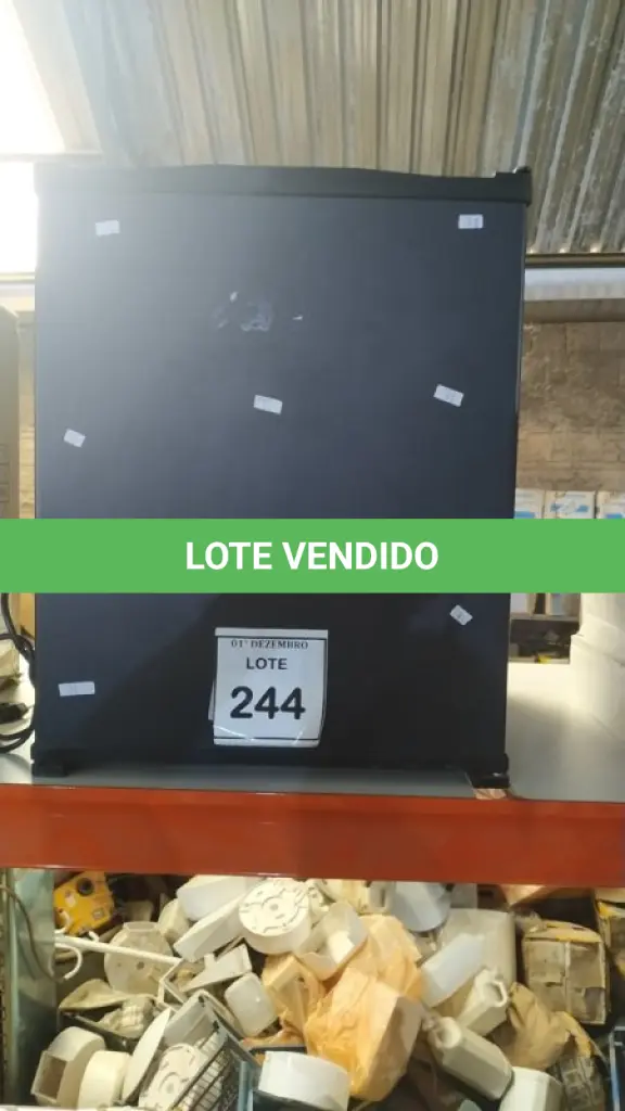 LOTE 244